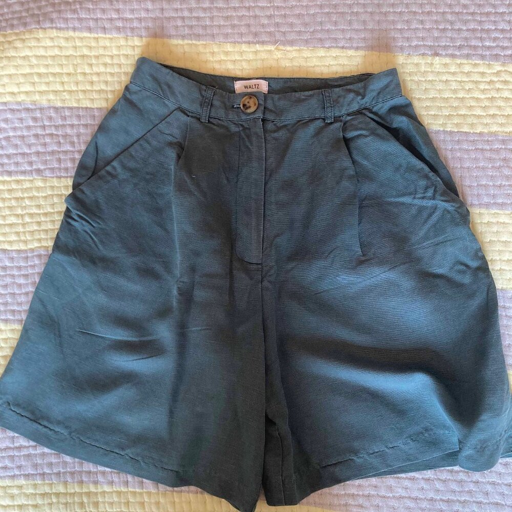 Waltz Lido Shorts 100% Linen XS in Spruce